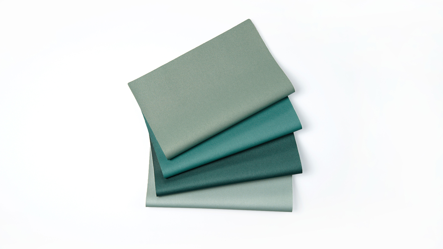 The new green additions to the Silvertex® palette embrace a modern, trend-forward sensibility. These shades are muted, smoky, and effortlessly refined, offering a subtle sophistication that brings a sense of calm to any space. Perfectly on-trend, these greens are designed to harmonize with both natural elements and contemporary aesthetics.